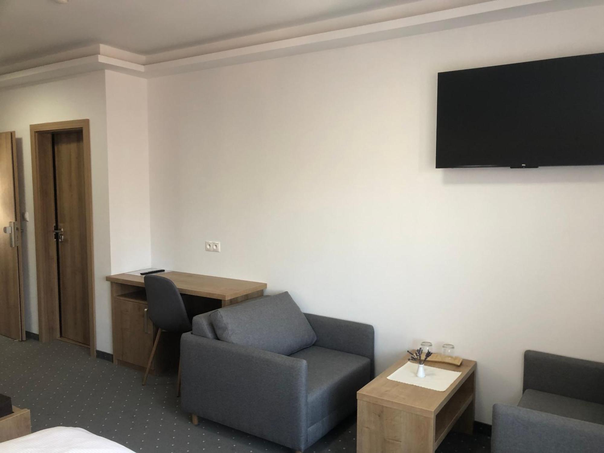 Berg Liptov Hotel ลิฟตอฟสกีมิคูลาช ภายนอก รูปภาพ